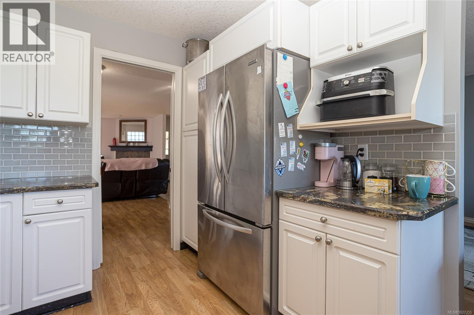 5667 CARRINGTON RD - 9