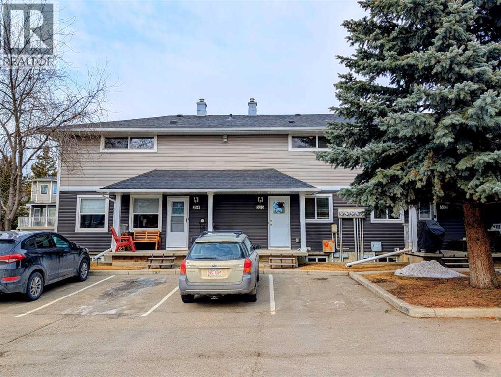 Single Family House for Sale in  Regal Park NE Renfrew Calgary 