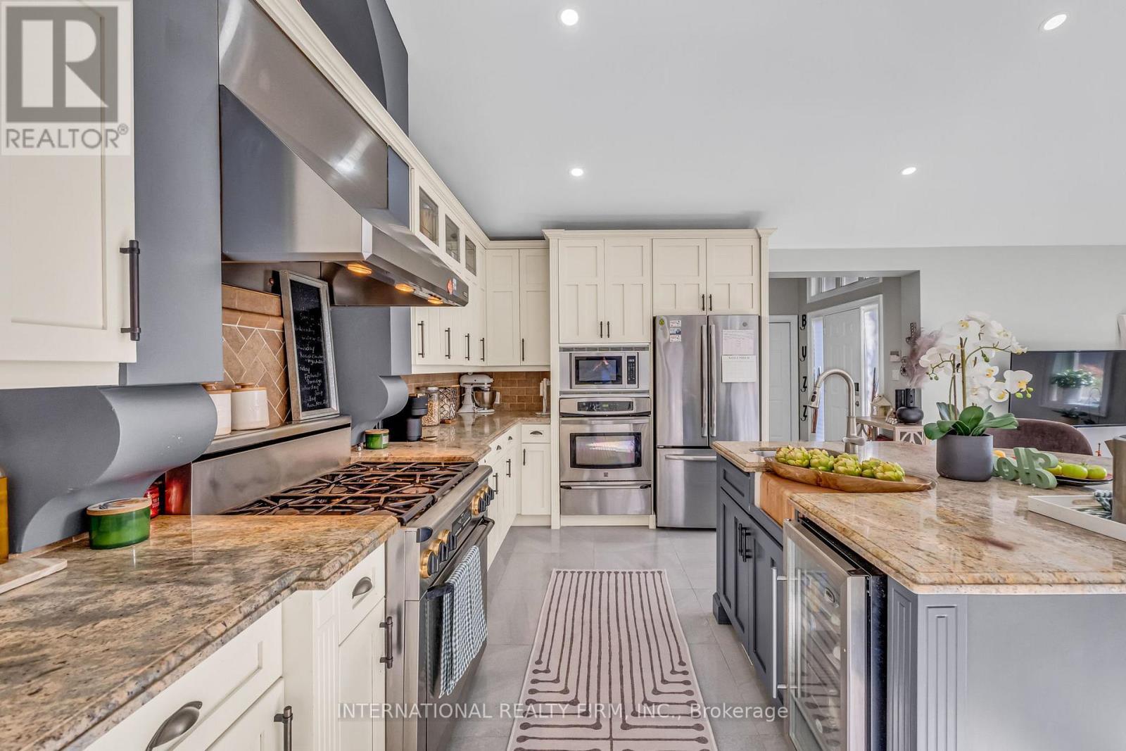 1049 INDIAN RD ROAD - 13