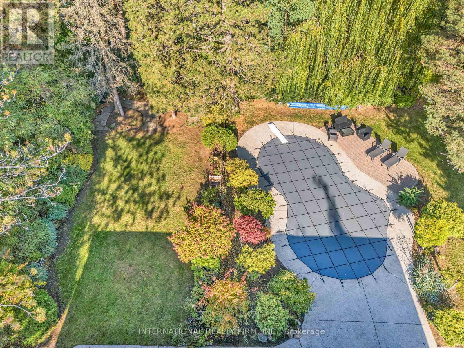 1049 INDIAN RD ROAD - 39