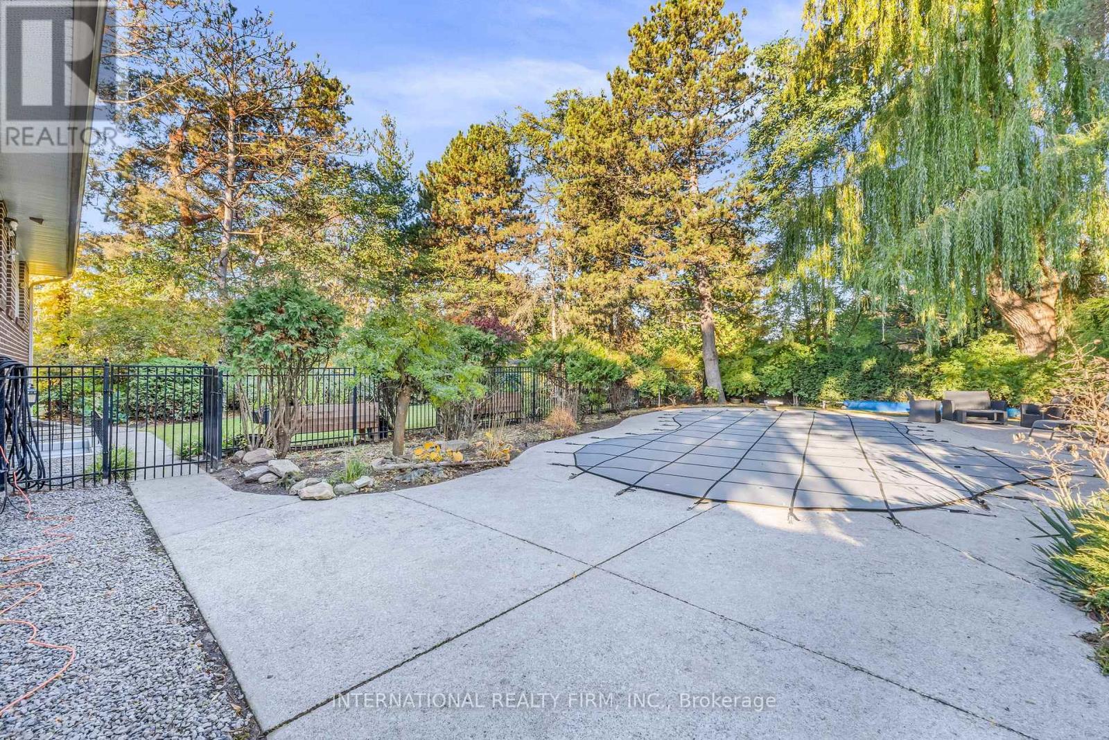 1049 INDIAN RD ROAD - 43