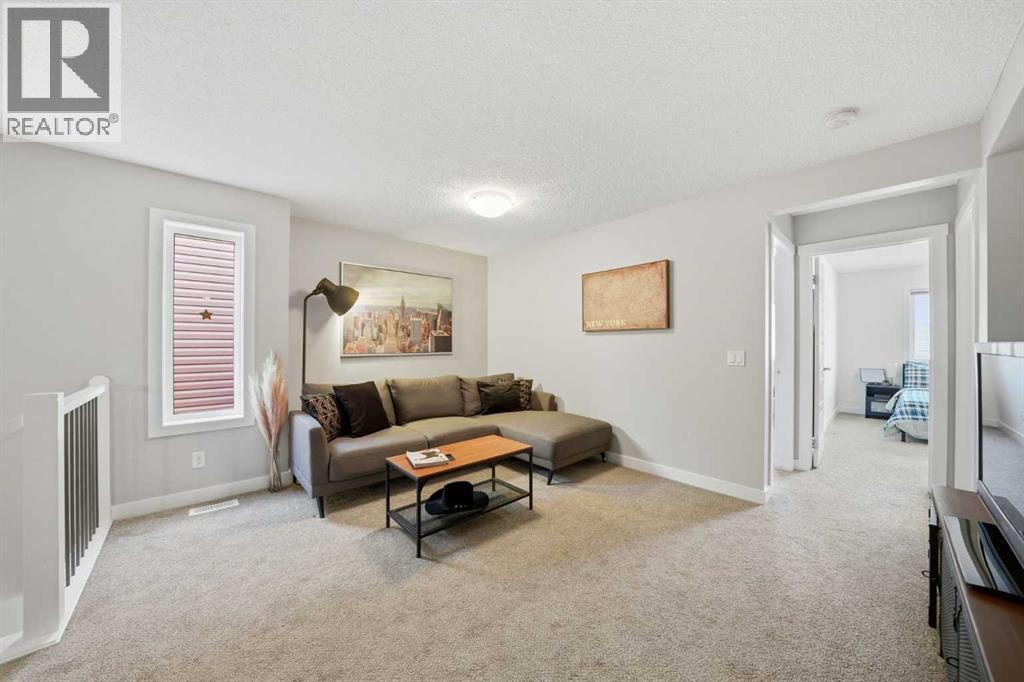 Single Family House 4 Level for Sale in  Sage Bluff Heights NW Sage Hill Calgary 