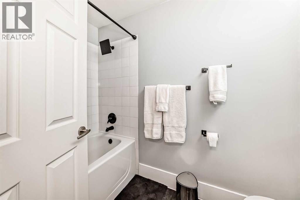 Single Family House for Sale in    Street NW Hillhurst Calgary 