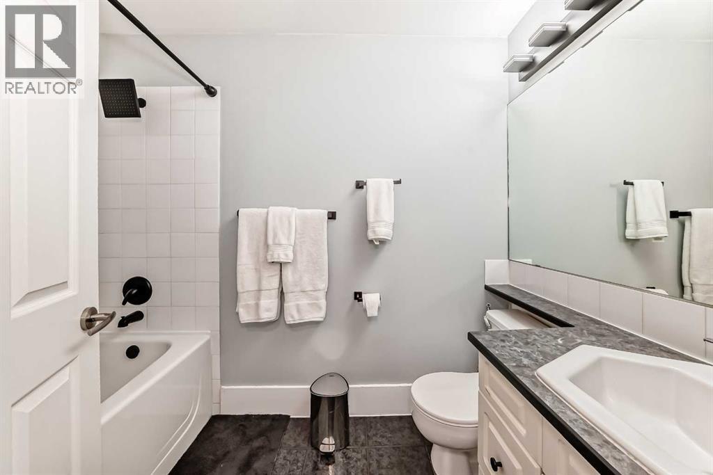 Single Family House for Sale in    Street NW Hillhurst Calgary 