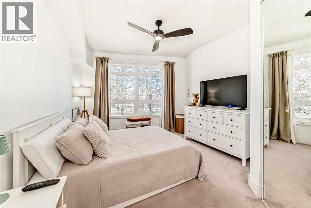 Single Family House for Sale in    Street NW Hillhurst Calgary 