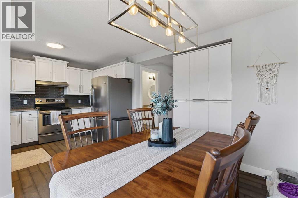 Single Family House for Sale in  Bridleglen Manor SW Bridlewood Calgary 