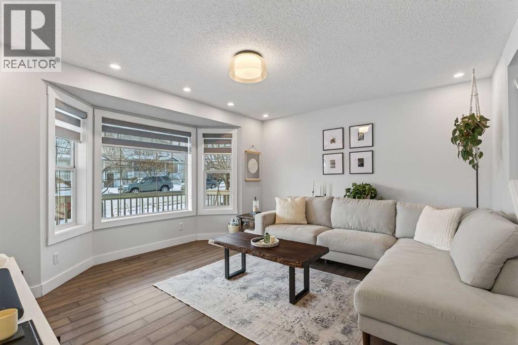 Single Family House for Sale in  Bridleglen Manor SW Bridlewood Calgary 