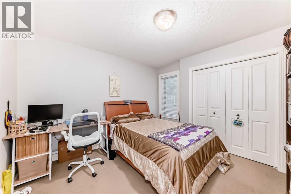 Single Family House for Sale in    Avenue SW Windsor Park Calgary 