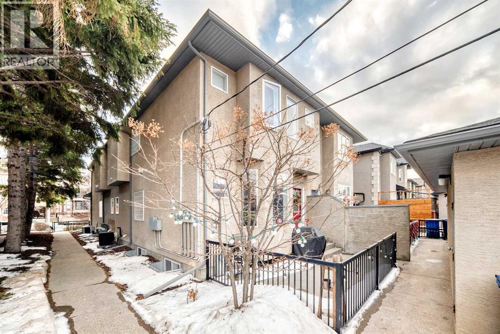 Single Family House for Sale in    Avenue SW Windsor Park Calgary 