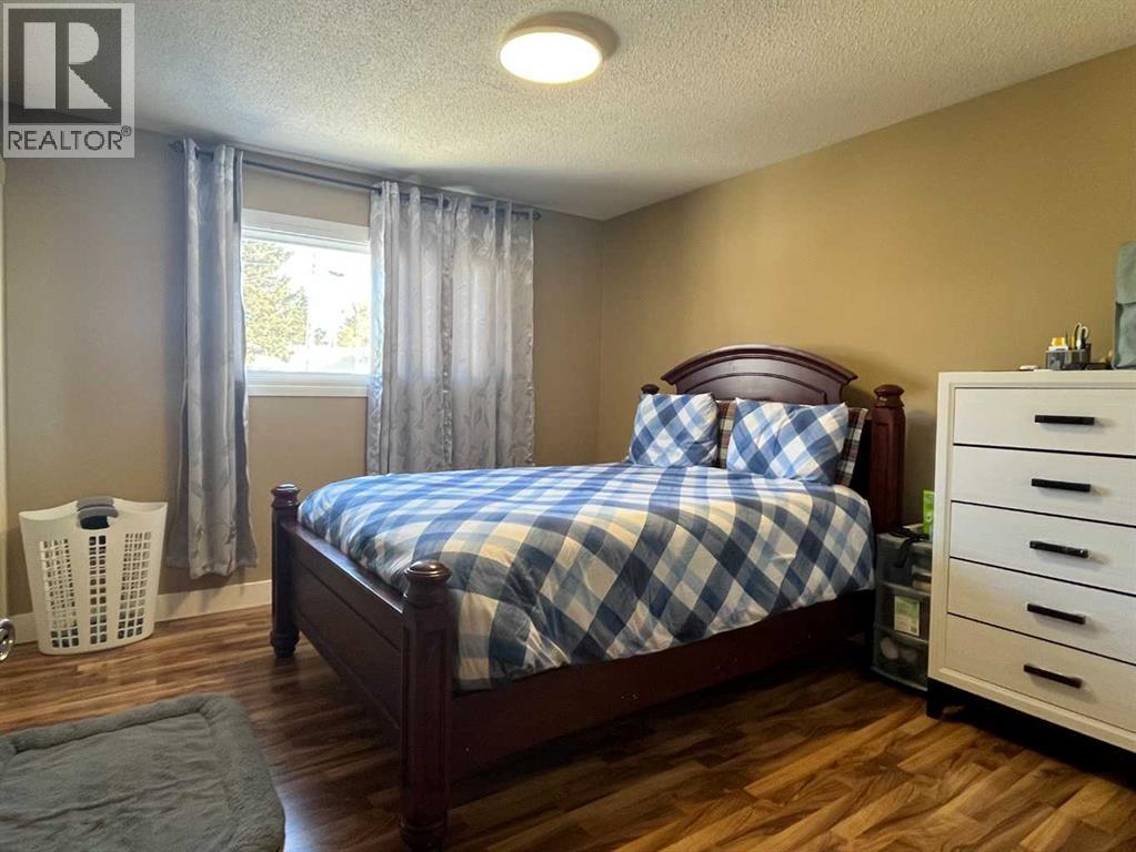 Single Family House Bungalow for Sale in  Mardale Drive NE Marlborough Calgary 