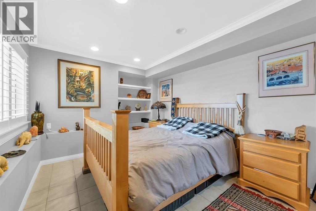 10 CEDARWOOD COURT, Port Moody