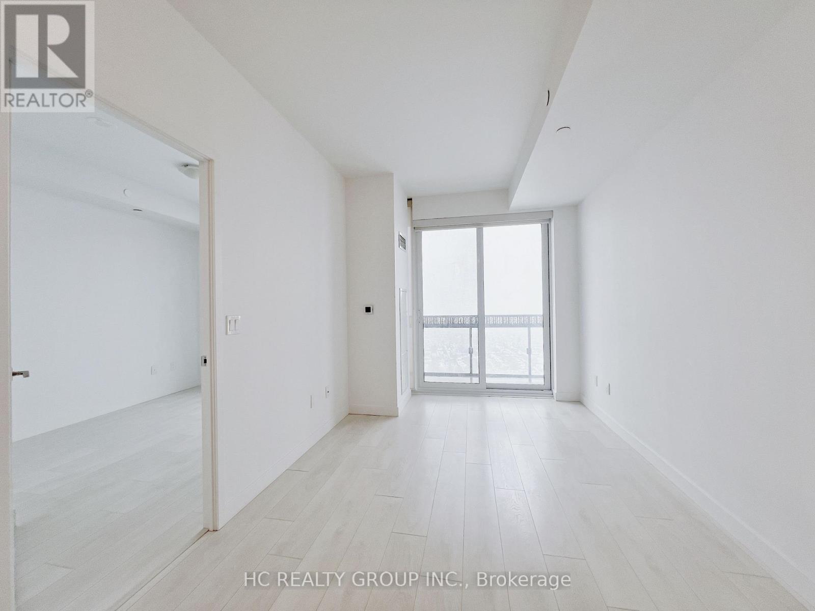 #5203 8 EGLINTON AVENUE E - 12