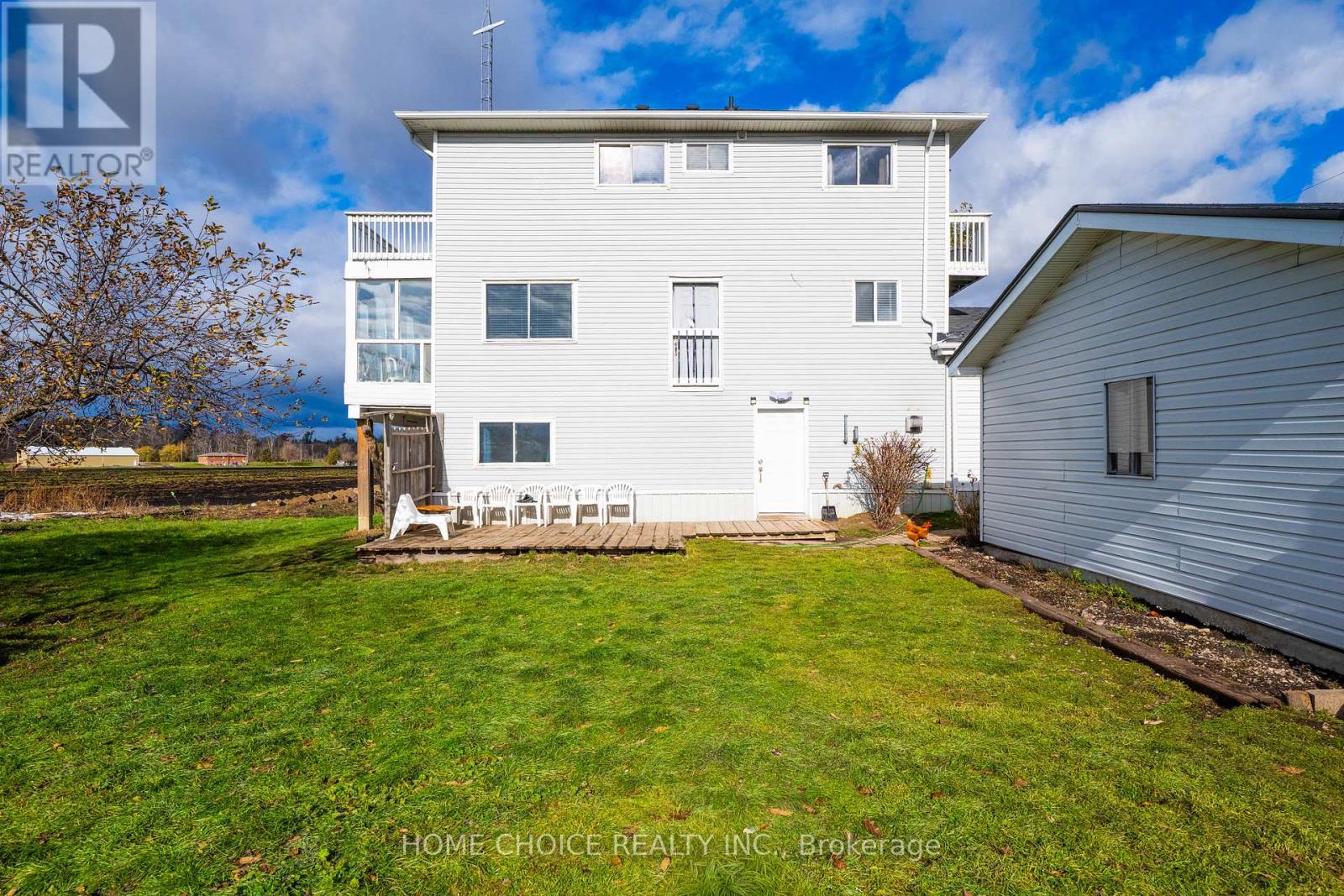 144 FRASER STREET - 11