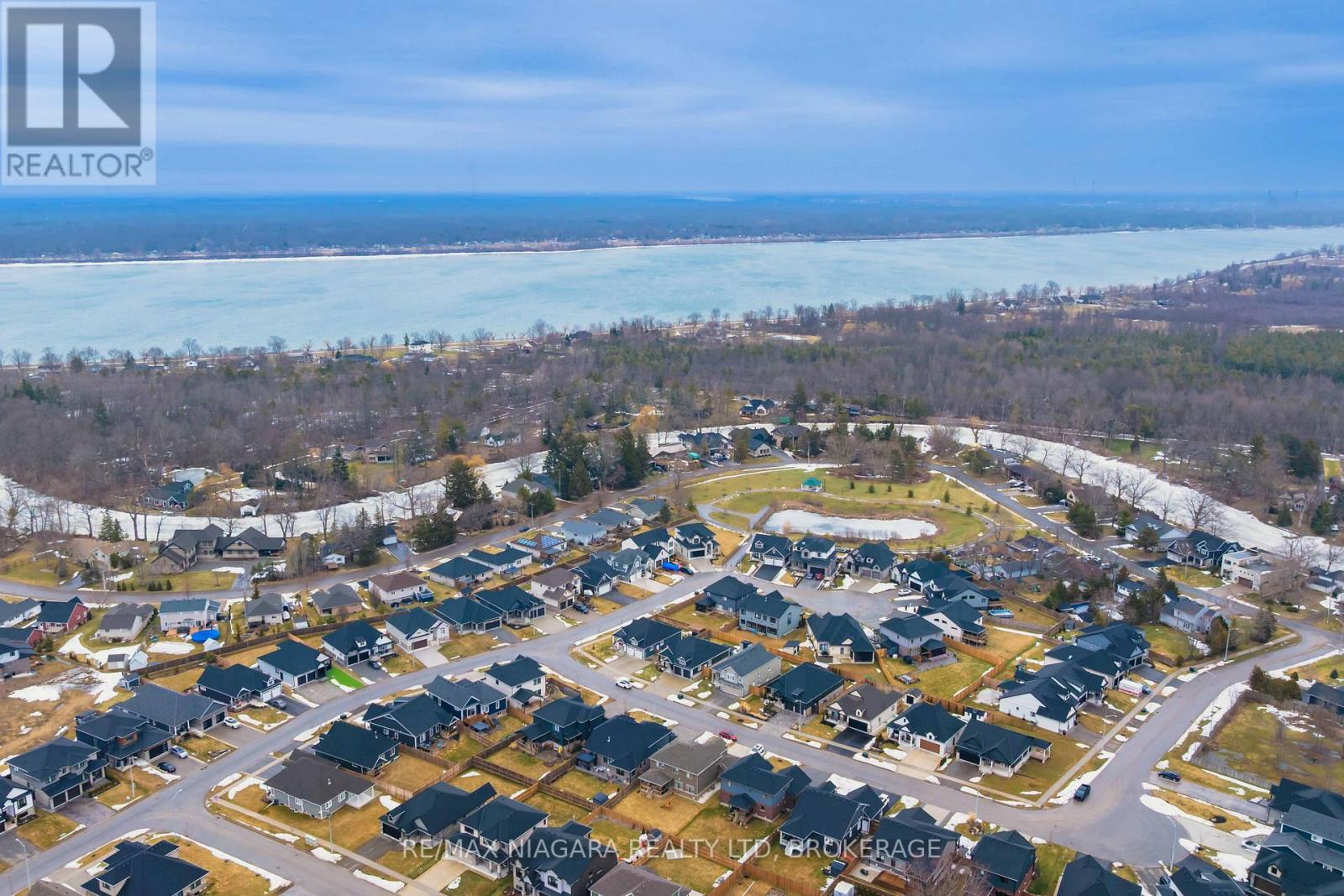 3616 CANFIELD CRESCENT - 42