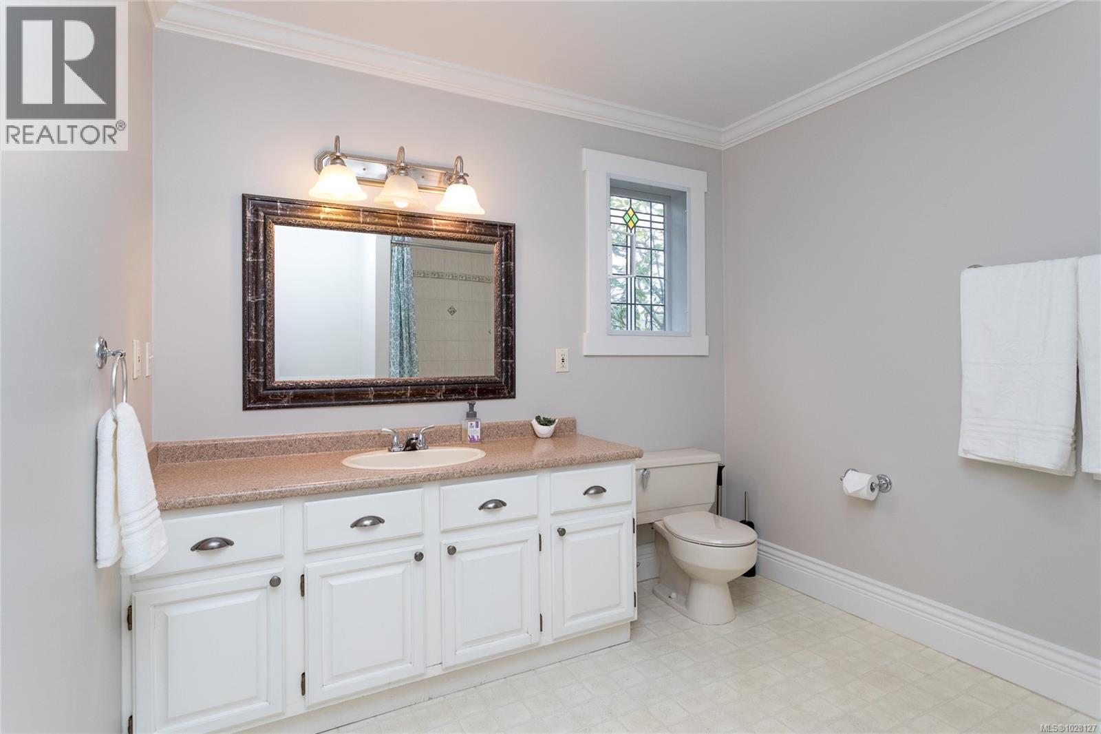  758 Newbury Street, Saanich