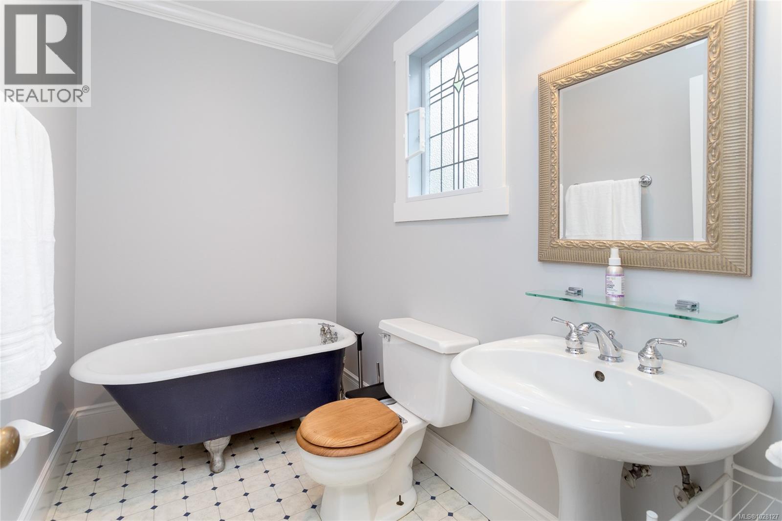  758 Newbury Street, Saanich