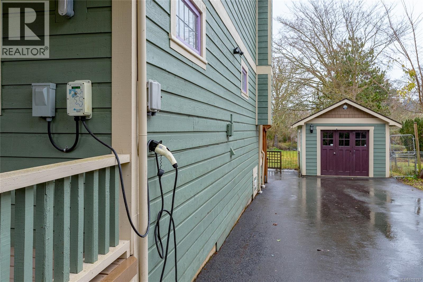  758 Newbury Street, Saanich