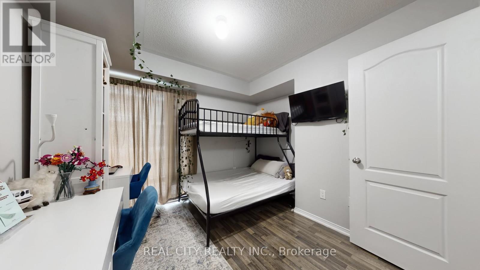 #511 142 WIDDICOMBE HILL BOULEVARD - 16