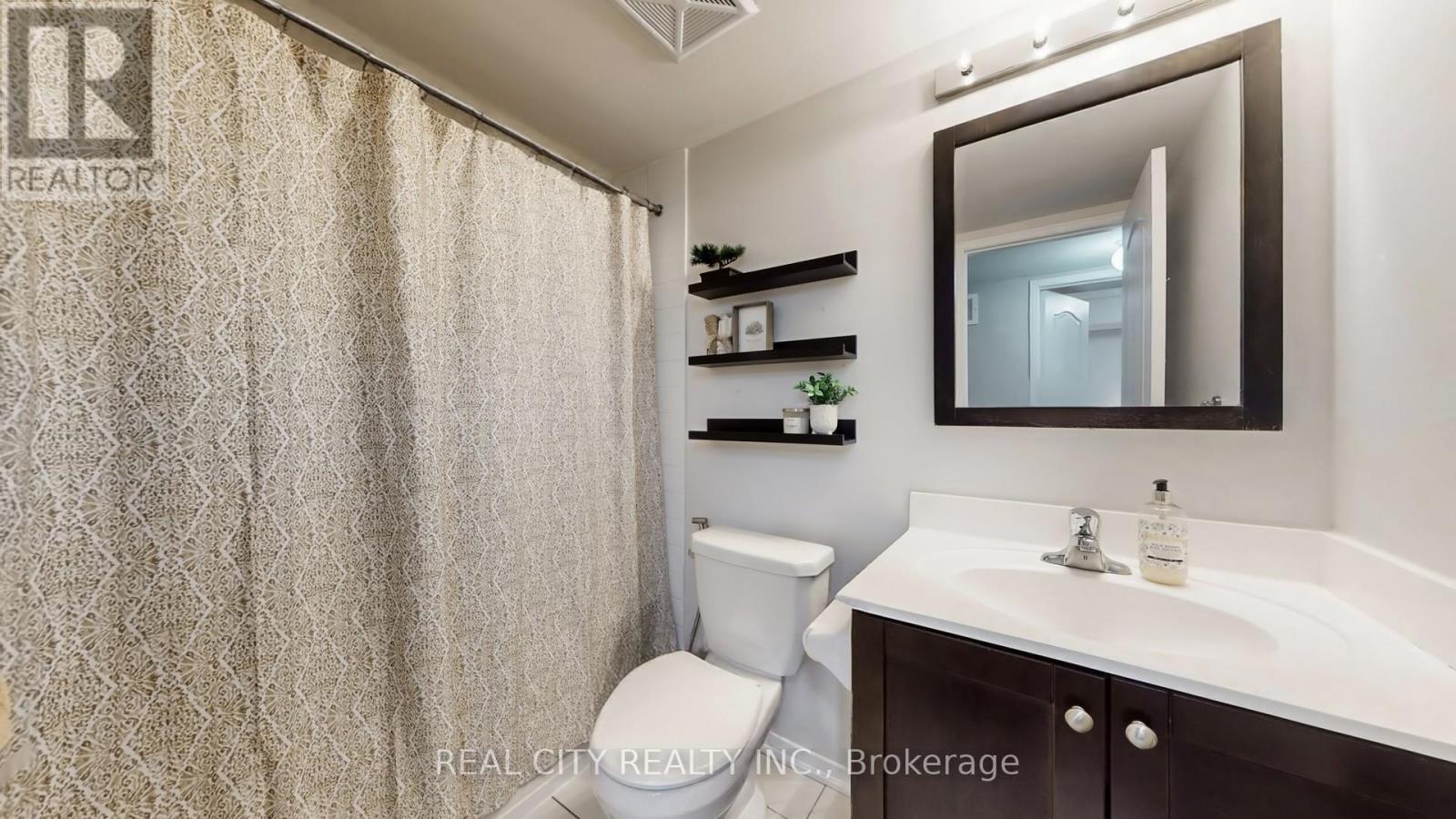#511 142 WIDDICOMBE HILL BOULEVARD - 18