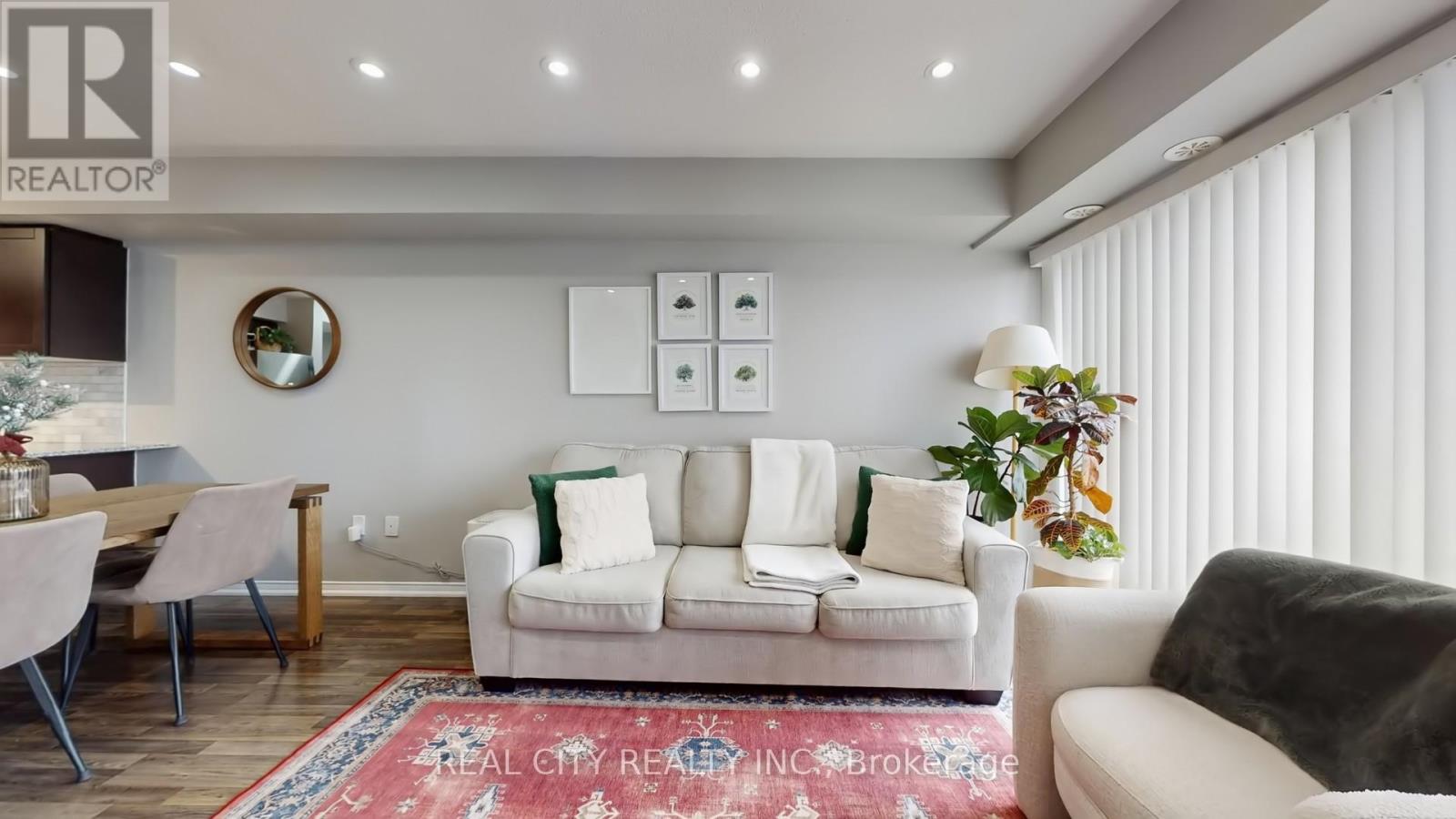 #511 142 WIDDICOMBE HILL BOULEVARD - 4