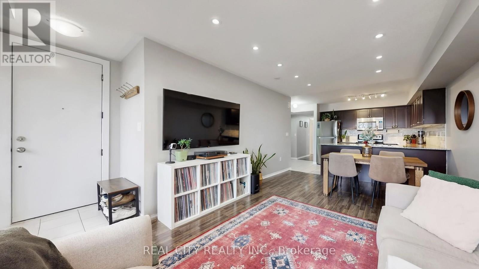 #511 142 WIDDICOMBE HILL BOULEVARD - 6