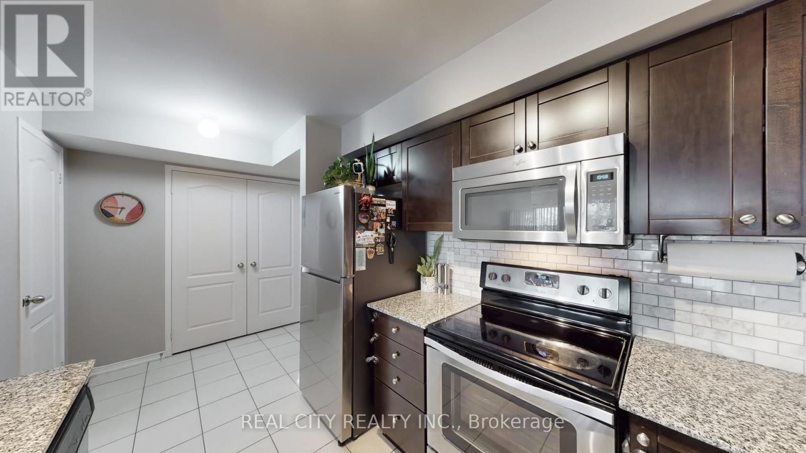 #511 142 WIDDICOMBE HILL BOULEVARD - 9