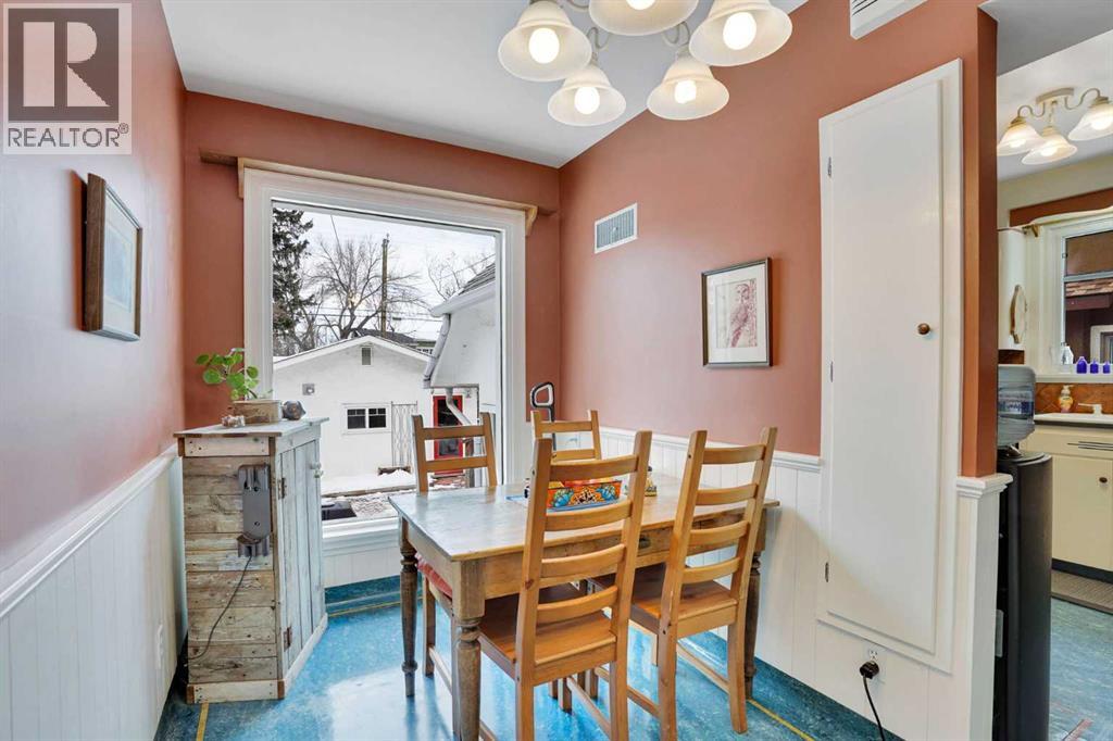 
          408 11 Avenue Northwest
            <br/>
            <span>Calgary</span>
            , 
            <span>AB</span>
             <span>T2M0B9</span>
         - Photo 10