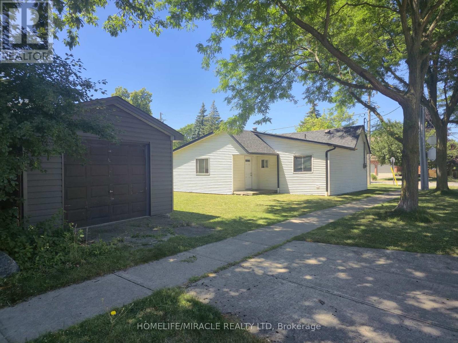 82 TEAL AVENUE - 5