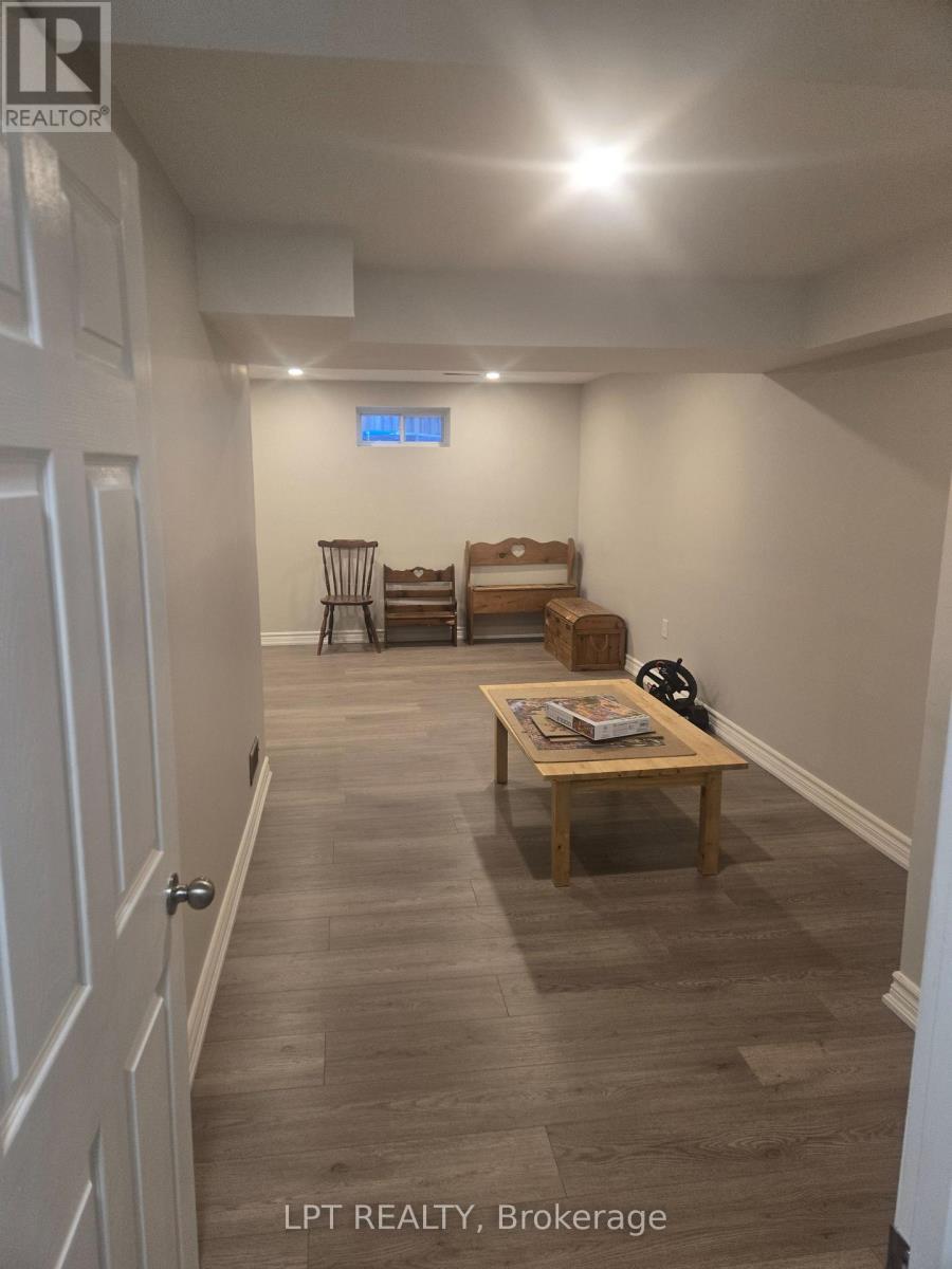 26 WRIGHT CRESCENT - 38