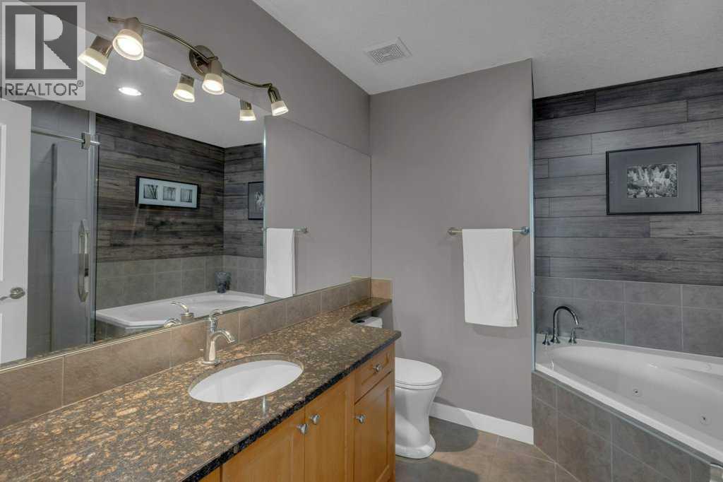 Single Family House for Sale in   Avenue NW Bowness Calgary 