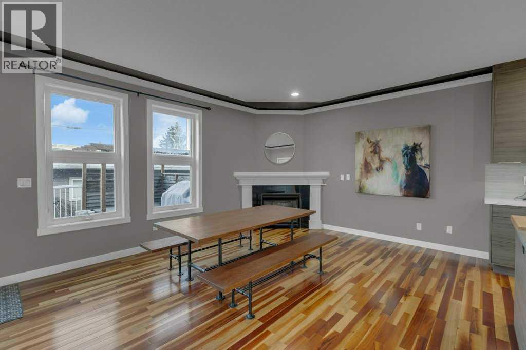 Single Family House for Sale in   Avenue NW Bowness Calgary 