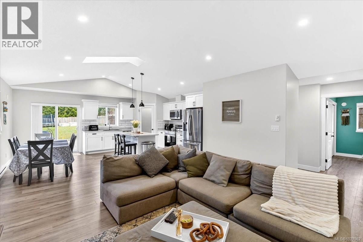 3167 Fernwood Lane, Port Alberni