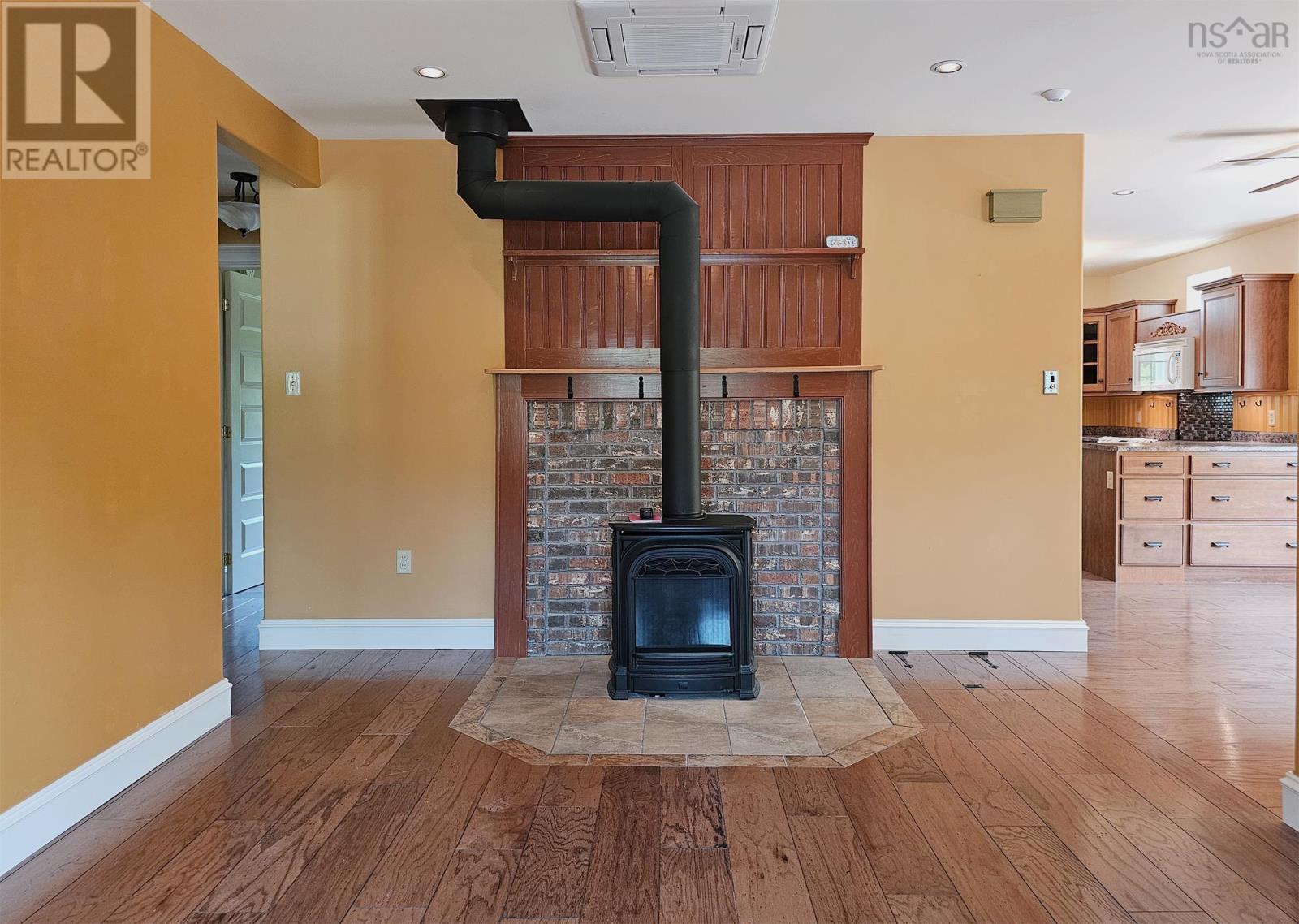 Property 27 of 45 of 24 Chapel Street