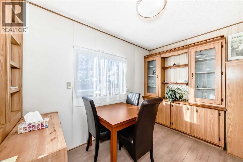 Single Family House Mobile Home for Sale in  Burroughs Manor NE Monterey Park Calgary 