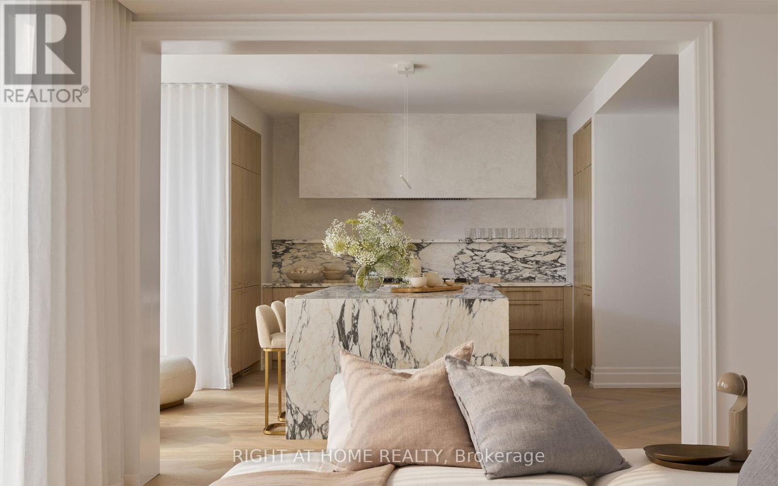 Listing photo of 37 RIPPLETON ROAD