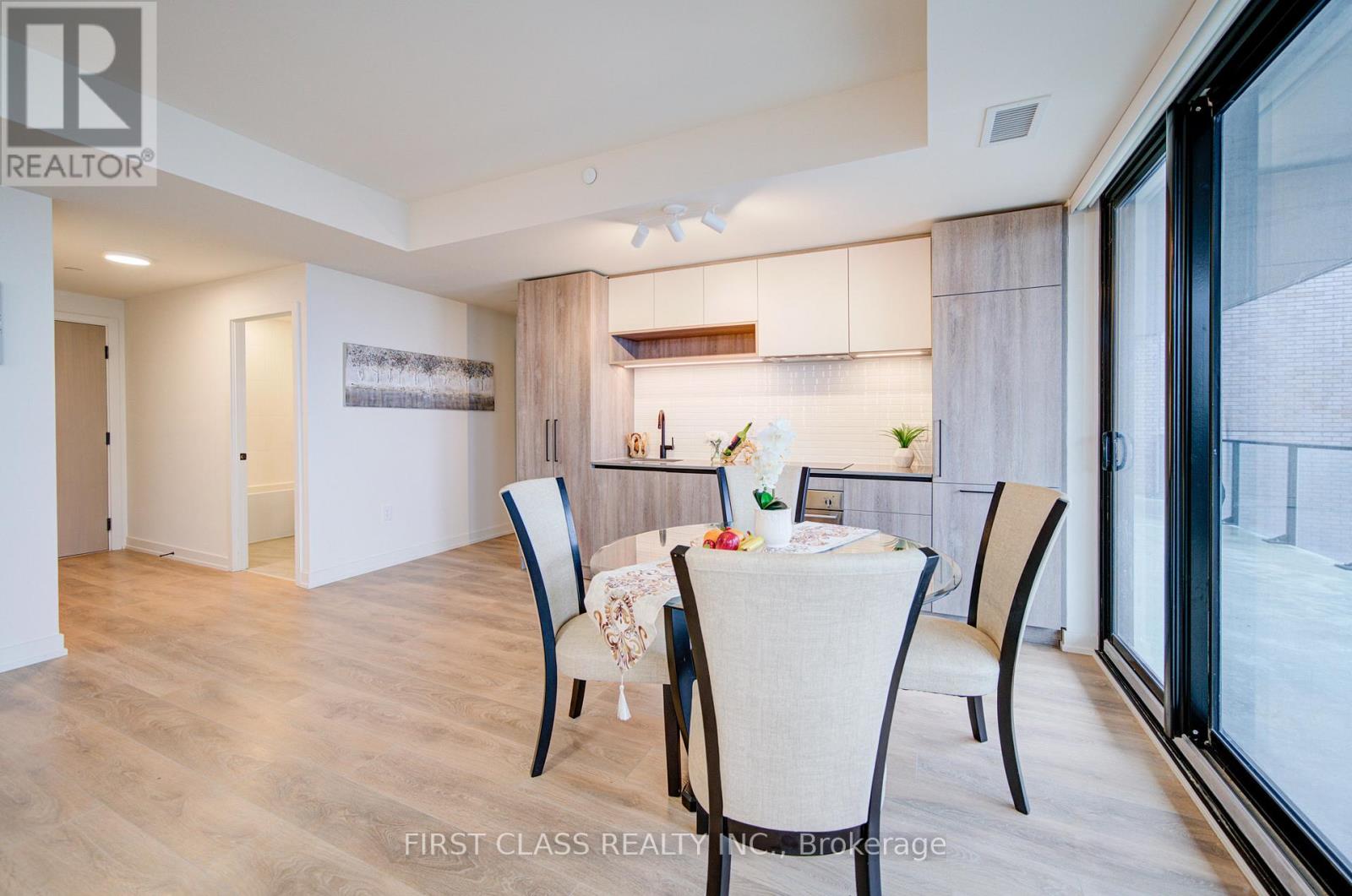 #1604 181 STERLING ROAD - 14