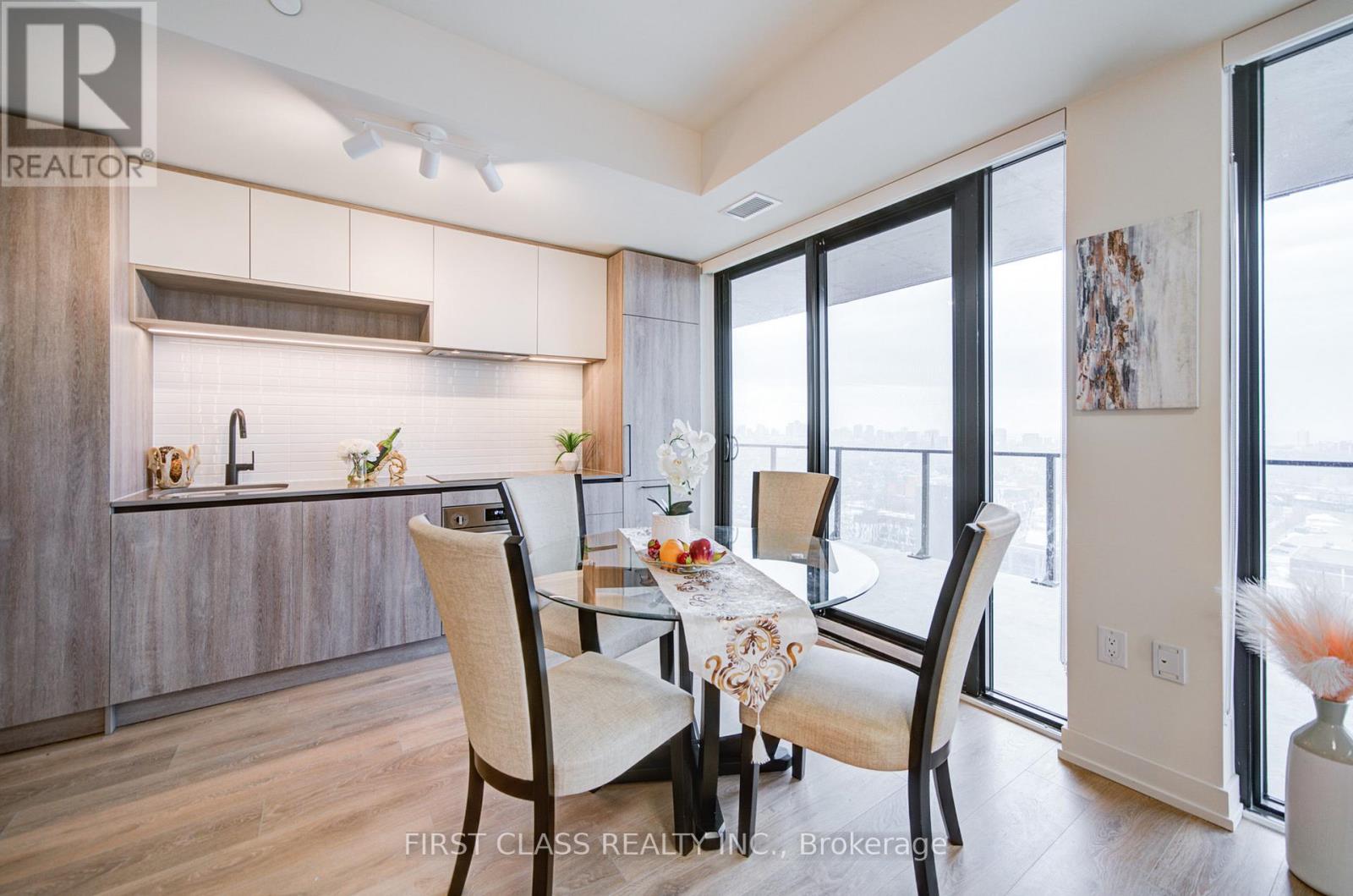 #1604 181 STERLING ROAD - 15