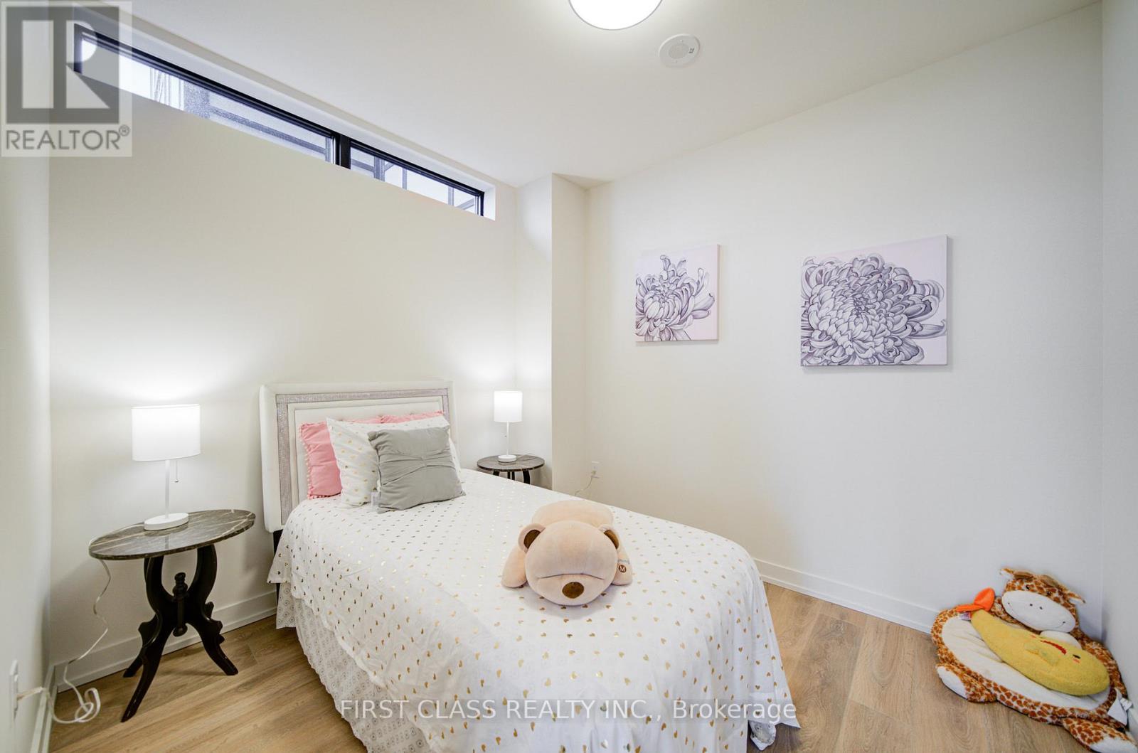 #1604 181 STERLING ROAD - 19