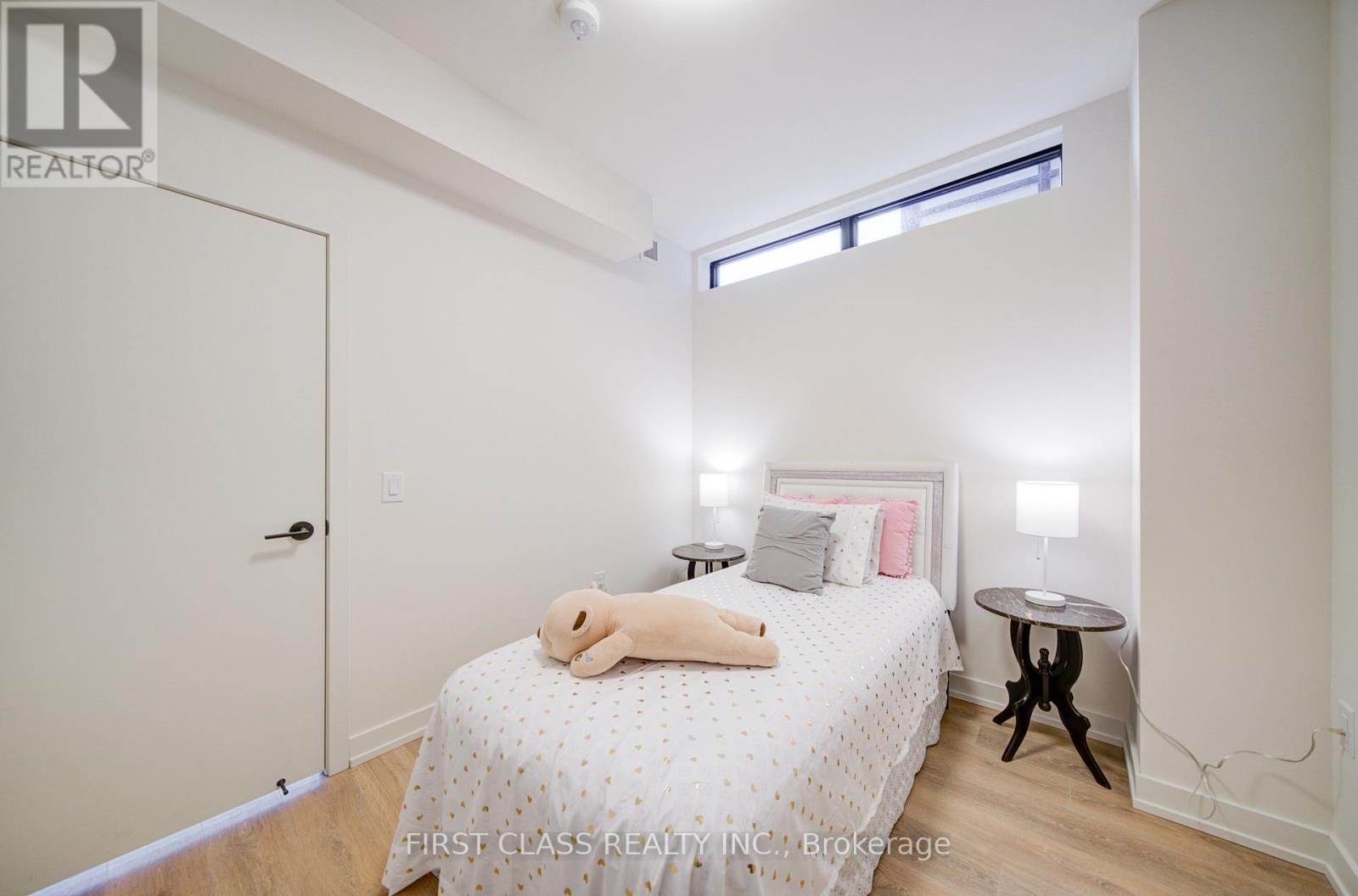 #1604 181 STERLING ROAD - 20