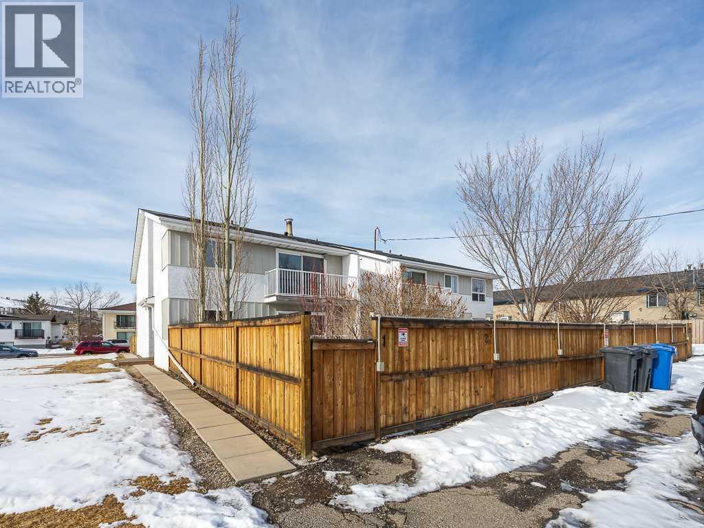 Single Family House for Sale in    Street NW Bowness Calgary 