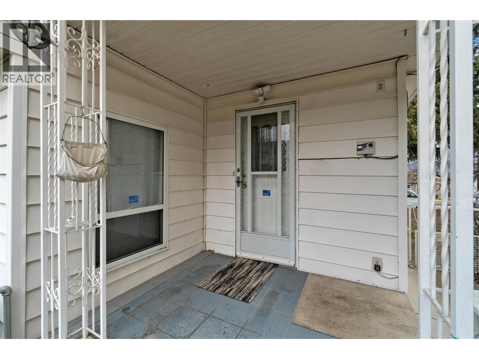 1045 DOMINION STREET - 32