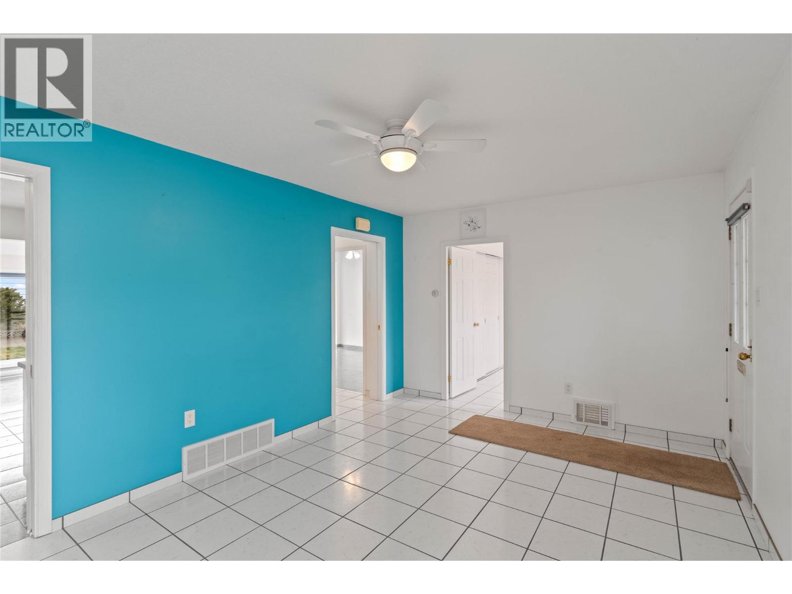 1045 DOMINION STREET - 4