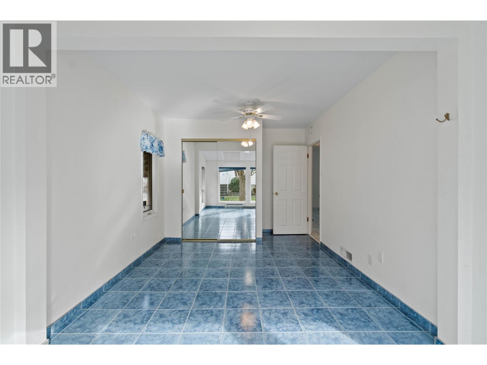 1045 DOMINION Street - 13
