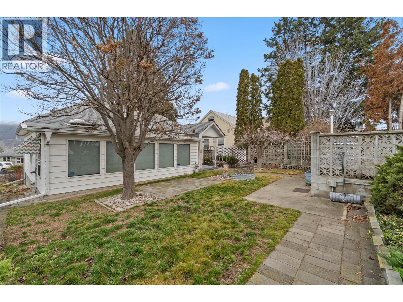 1045 DOMINION Street - 30
