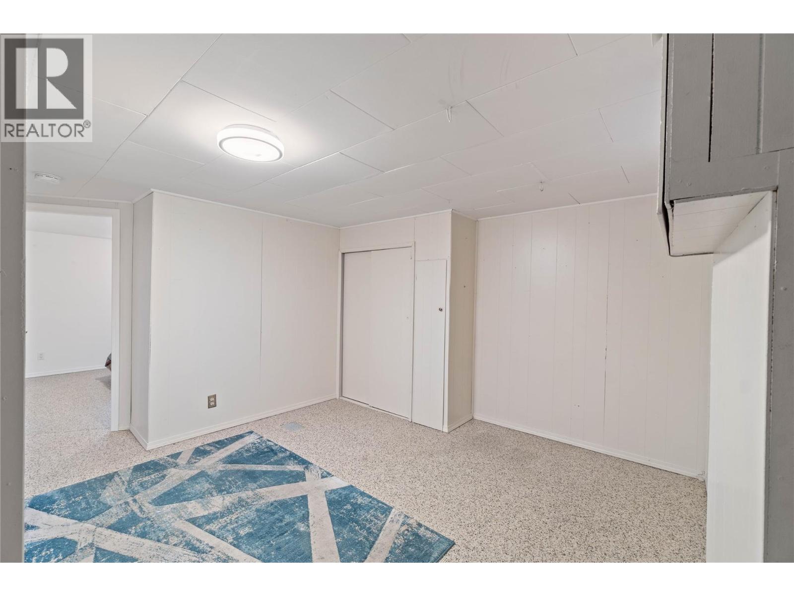 1045 DOMINION STREET - 14