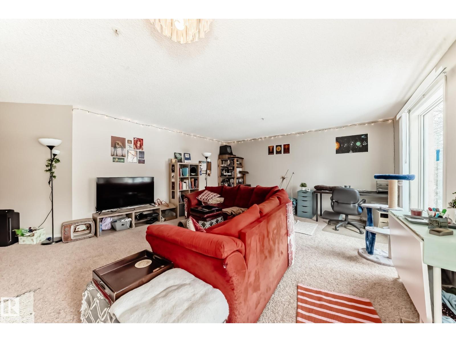 #304 10153 117 ST NW - 18