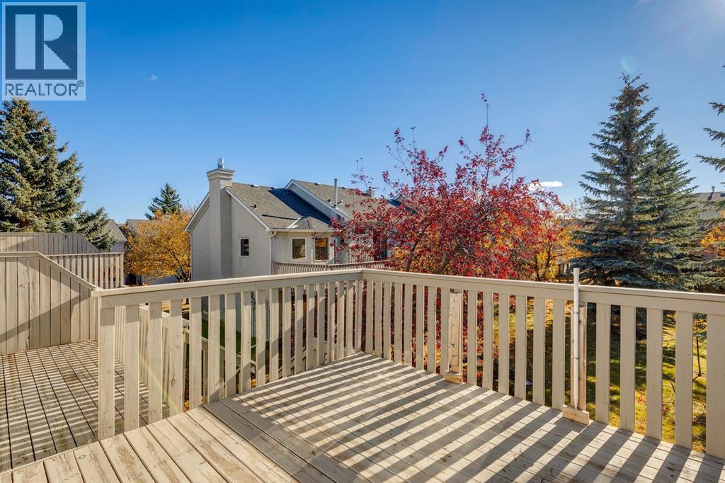Single Family House 3 Level for Sale in  Sunlake Gardens SE Sundance Calgary 