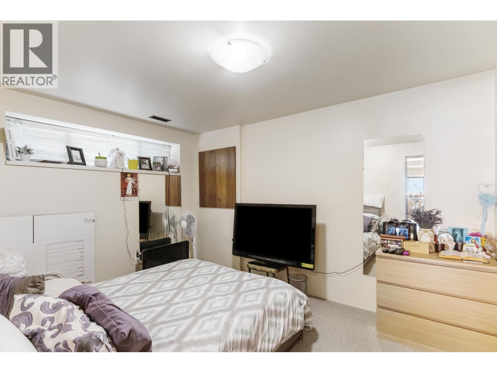 7988 SUSSEX AVENUE, Burnaby