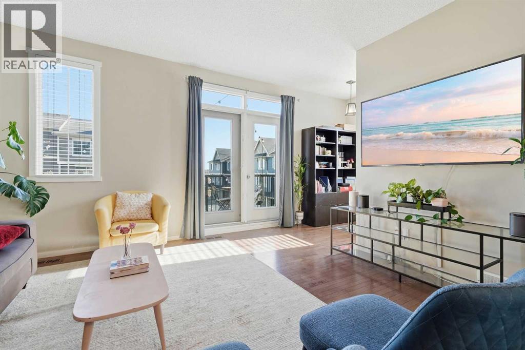 Single Family House for Sale in  Evansview Gardens NW Evanston Calgary 