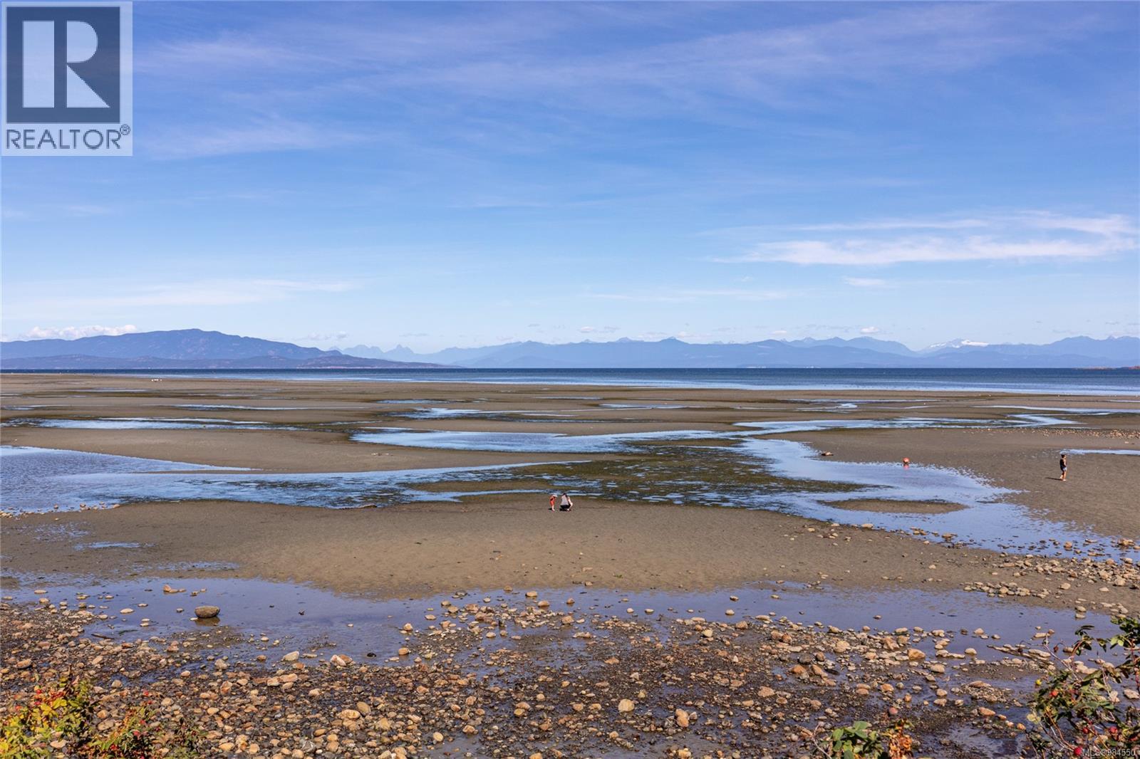 3 1175 Resort Dr, Parksville